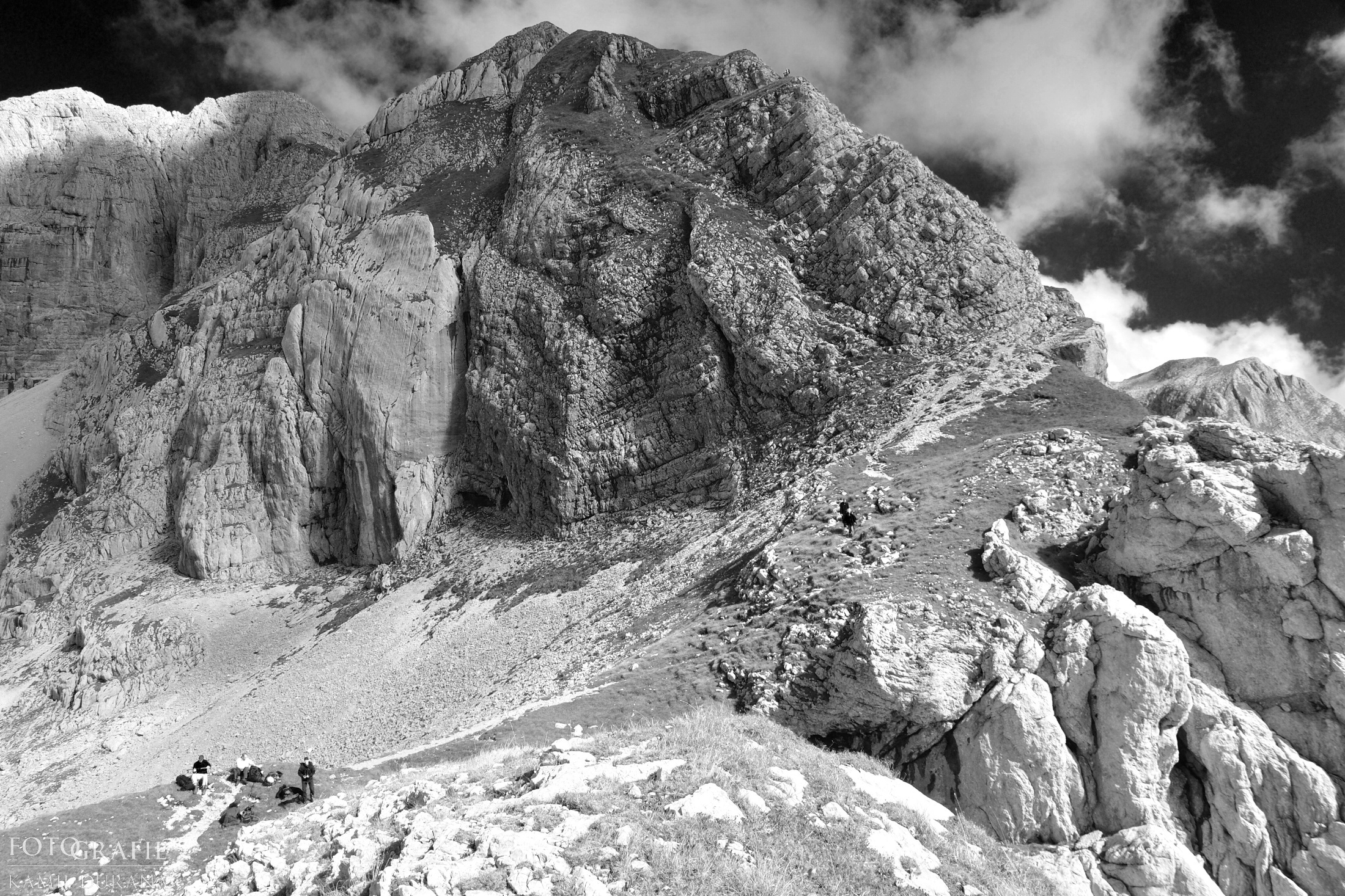 100911-060__DSC0088-bw.jpg